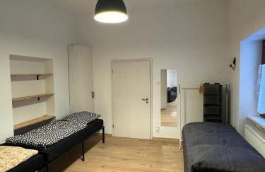 5-room apartment (120 sqm) with 2 bathrooms, 2 kitchens, bar area & balcony directly in the city centre - Foto 9