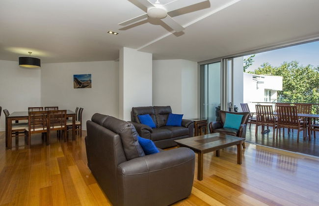 Maggies Beachfront Apt. 8 - Photo 9