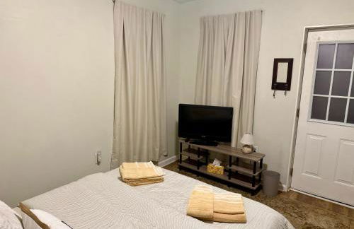 Cozy Cabin Vibe in the City - Foto 23