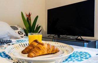 Deluxe 2-Bedroom Flat with Free parking - Foto 17