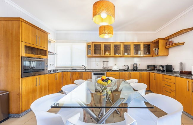 Luxury Villa With Private Heated Pool, Garden and Views of the sea and Mountains - Foto 11