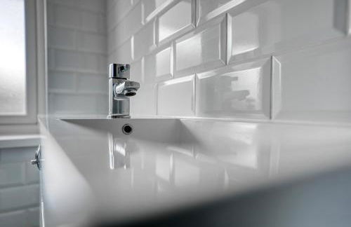 The Moseley House 4BR with Free Parking - Foto 30