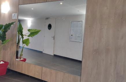 ESCAL'HOME appart design au pied de l'aéroport, parkings - Foto 8