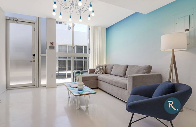 Roami at 250 Collins - Foto 153