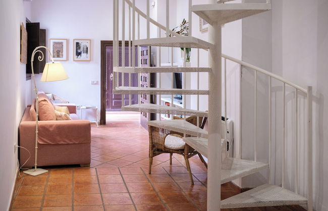 Apartamentos Los Patios de la Judería - Photo 59