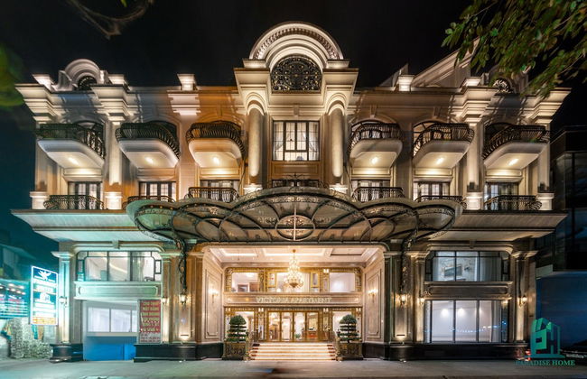 Luxe Paradise Suites Hotel - Photo 1