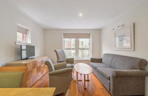 Holyrood Aparthotel - Photo 124