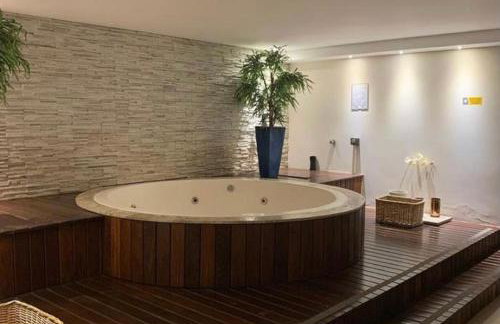 Apartamento a beira-mar com piscina - Foto 32