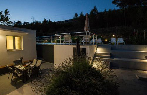 Guest house LUCIJA with swimming pool - Photo 57