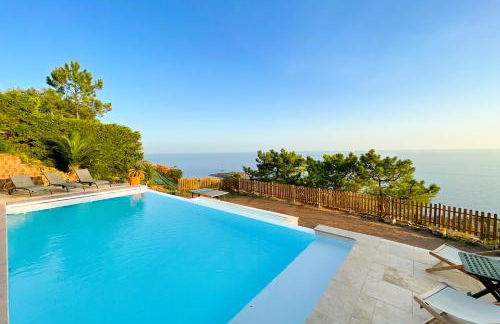 Sea-view villa for 11 guests with a heated infinity pool - Foto 2