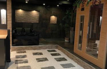 Spa & Love Exotic - Balnéo - Sauna - Parking - Foto 13