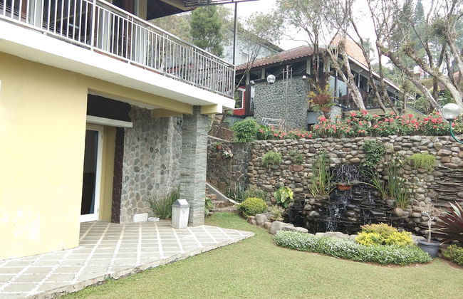 Villa Danau 5 Bedroom for 50 pax - Photo 1