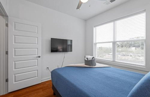 Charming Duplex Retreat in Old Town Manchester, VA - Foto 32