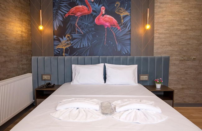 La Vie Suit Hotel - Photo 4