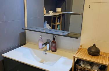 Apartment in the city - exceptional view - Photo 13