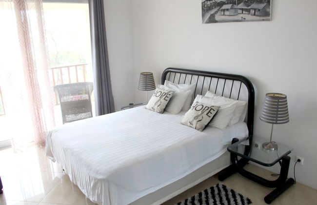 Rezz Aparthotel - Photo 3