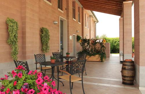 Agriturismo B&B Il Girasole - Photo 1