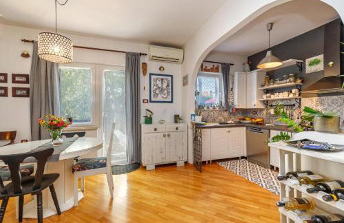 Cozy Home with Private Garden - Happy Rentals - Foto 8