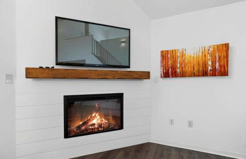 Bright Mountain Cabin with Game Room & Golf Course Views Near Hedgesville, West Virginia - Foto 13