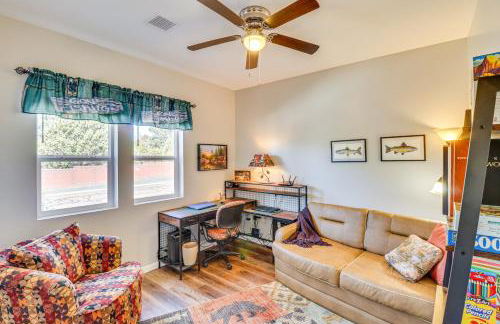 Hot Tub and Outdoor Living Relaxing Show Low Cabin - Foto 17