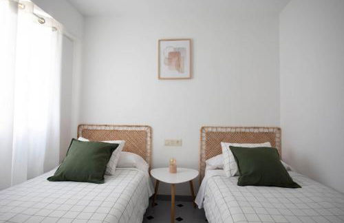 Apartamento segunda línea piscina frente al mar - Foto 5