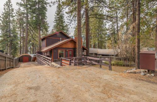 Lakeside Serenity Retreat - Photo 31