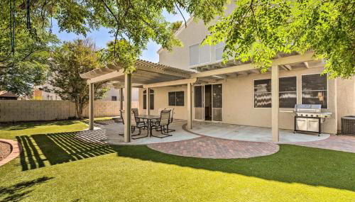 Family Fun House with Hot Tub, Grill and Games - Foto 1, Garden