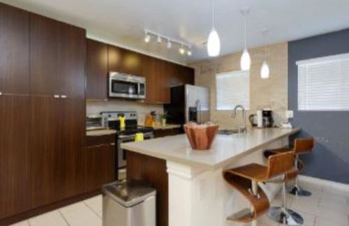 Relaxing 1 Story Villa Hot Tub BBQ By the Strip - Foto 3