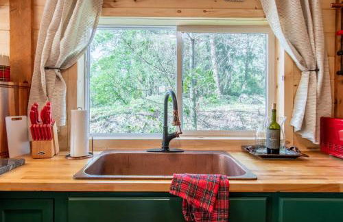 Cabin w Hot tub, 24 acres, 30 min to Gore, MtnView - Foto 9