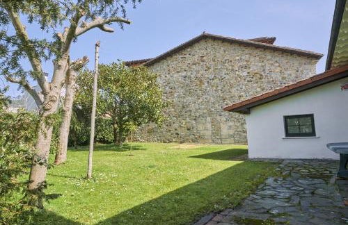 Casa Parbayón Encanto entre Jardines y Luz Natural - Foto 12