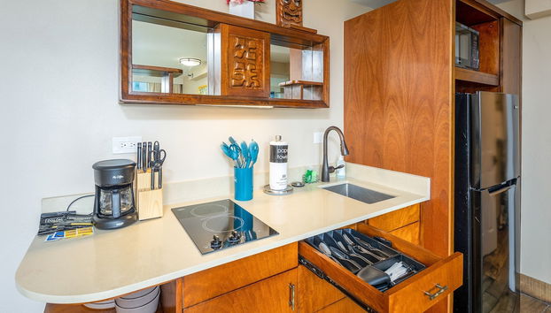 Gorgeous One Bedroom Bamboo Blocks from the Beach by RedAwning - Foto 5, Cocina privada