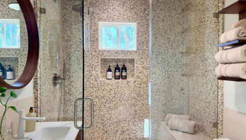 poolside villa with hot tub near Rodeo and World Cup - Foto 4