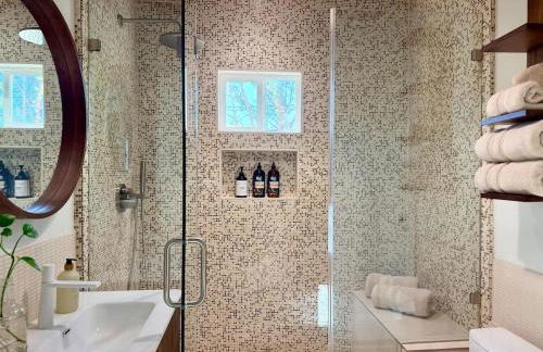 poolside villa with hot tub near Rodeo and World Cup - Foto 4