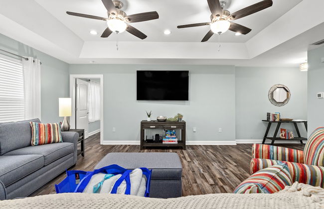 Coral Cabana - 3BD 2BA Home Close to Beach w/ Optional Golf Cart! - Foto 18