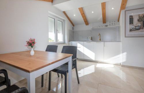 Villa Antonia, a beautiful pool villa in a large 1900 sqm garden - Foto 9