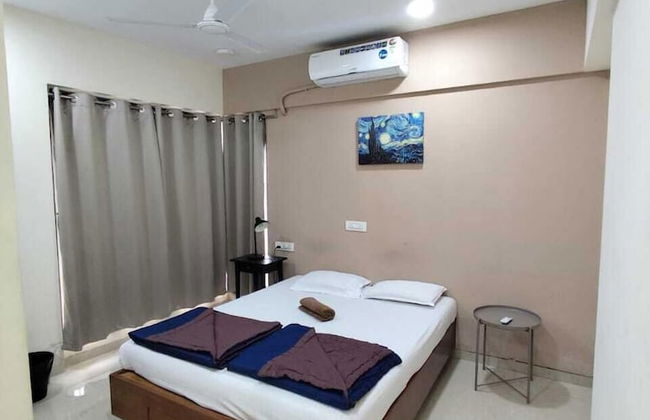 Varsity by Daily Stays - Photo 3