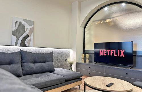 Oasis Luxury Apartments - Photo 45