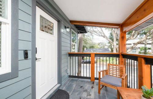 Serene Place Walk to UF Stadium Near Shands & Downtown - Foto 25