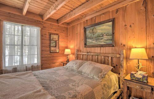 Rustic Madison Treehouse Cabin with Game Room! - Foto 14