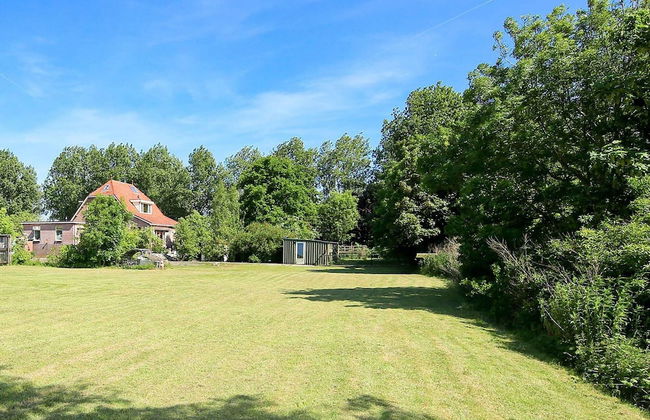 Characteristic Country House With Wellness - Foto 35