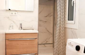 Cozy near the Barcelona Camp Nou Stadium - Photo 16