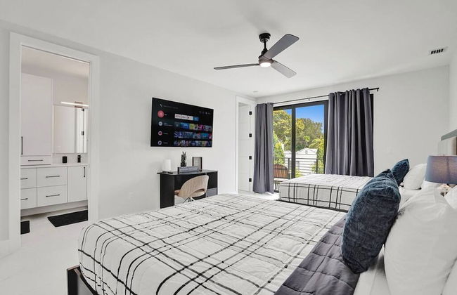 4BR w htd Pool Walk to Las Olas 5mins to Beach - Foto 30