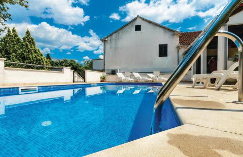 4 Bedroom Cozy Home In Gruda - Photo 9