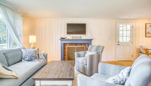 Bike to Private Beach Cape Cod Escape with Sunroom - Foto 5