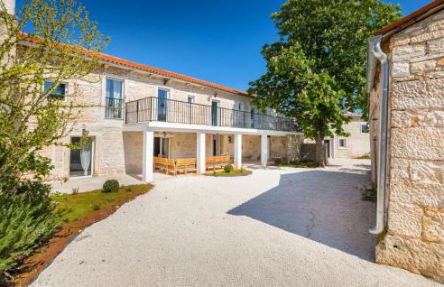 Amazing Home In Modrusani With Wifi - Foto 10