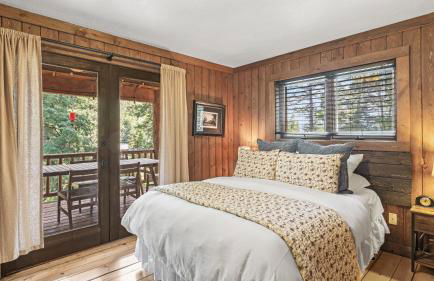 OVER THE RIVER AND THROUGH THE WOODS - Foto 14