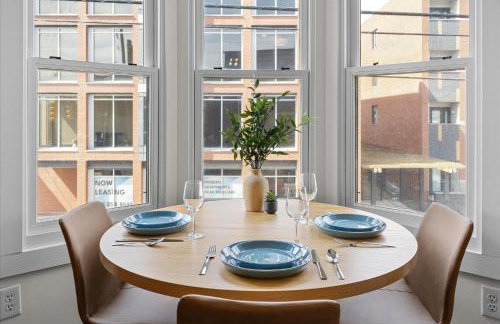 Steps Away From Mass Ave in Heart of Indy with Balcony - Foto 12