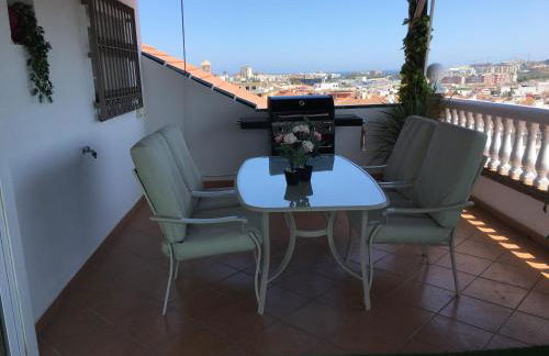 Apartment with private patio - Photo 25