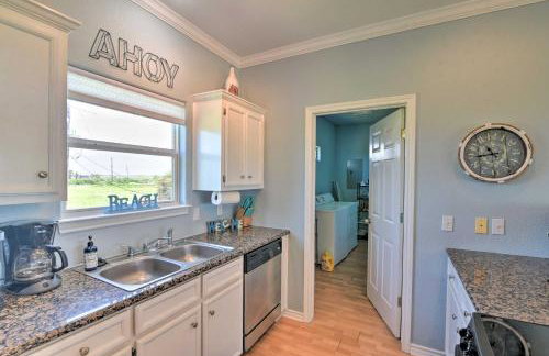 Deck and Grill Walkable Crystal Beach House! - Foto 8