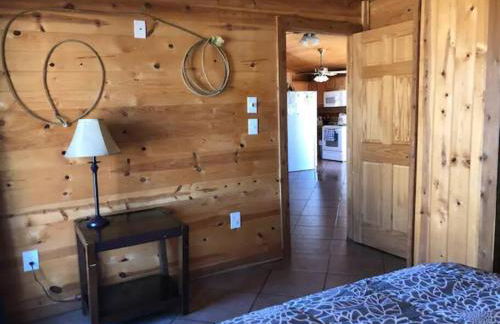 Cottonwood Creek Cabins - Alpine, TX - Foto 62